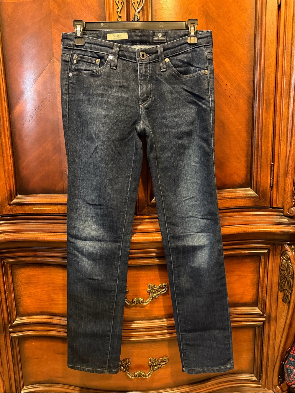 AG The Stilt Cigarette Leg Skinny Dark Wash Jeans - Women’s size 26